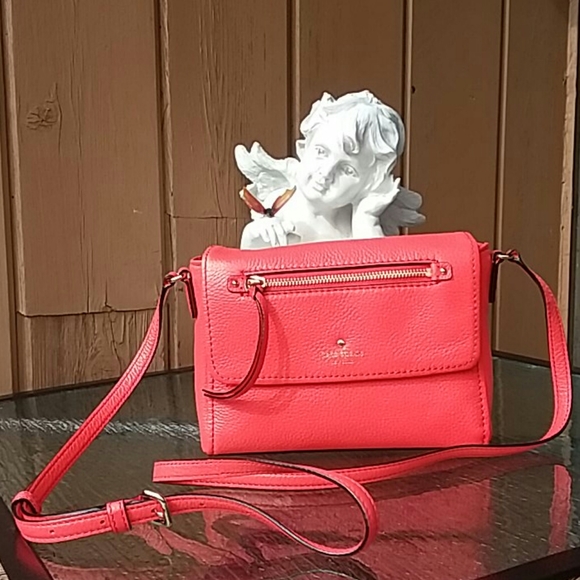 kate spade Handbags - ♠Kate Spade Crossbody Bag♠
